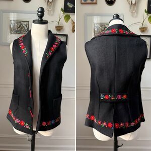 Traditional Hungarian Folk Embroidered Vest Black 42 L